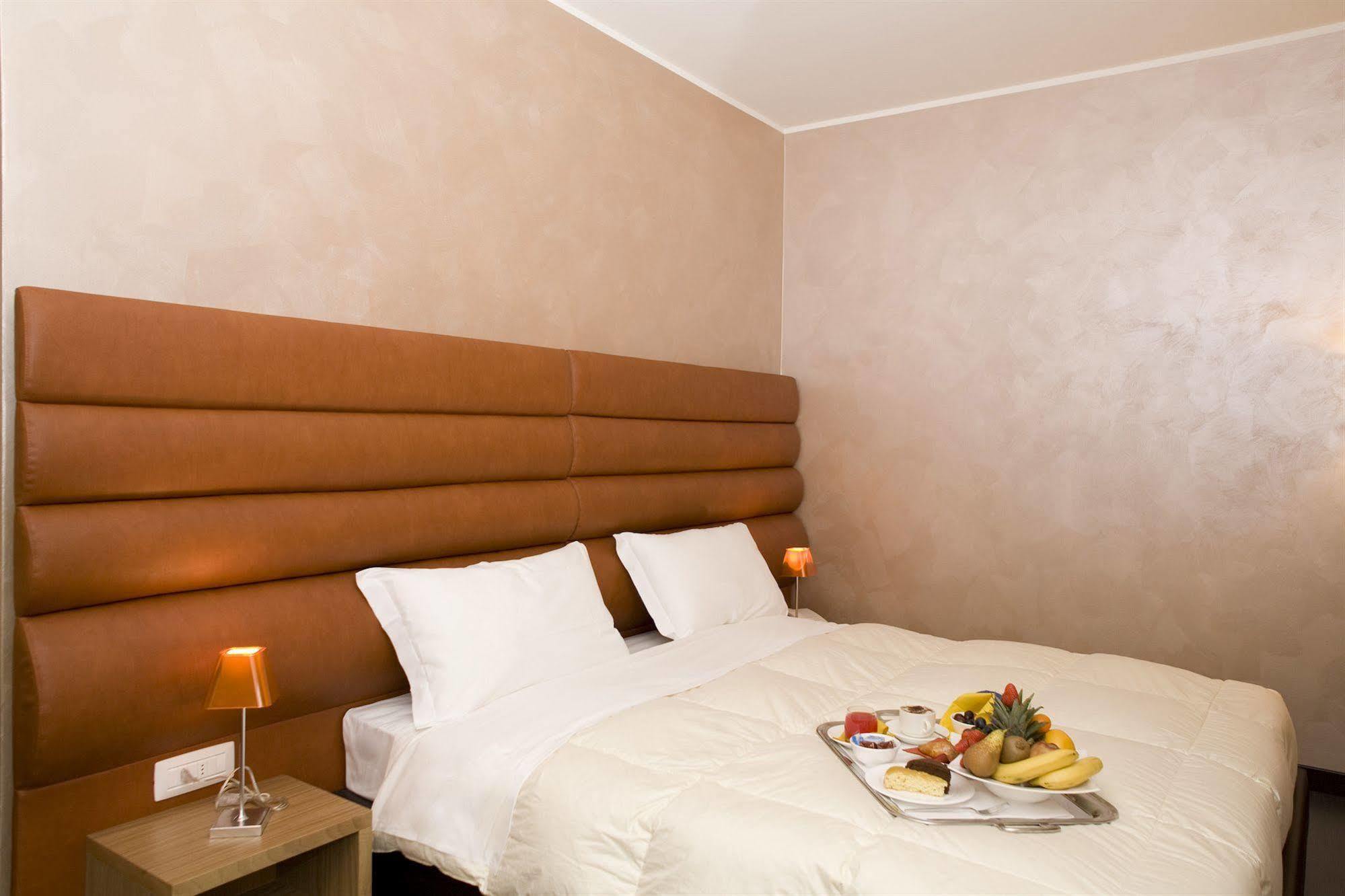 נוברטה די פיאבה Base Hotel מראה חיצוני תמונה